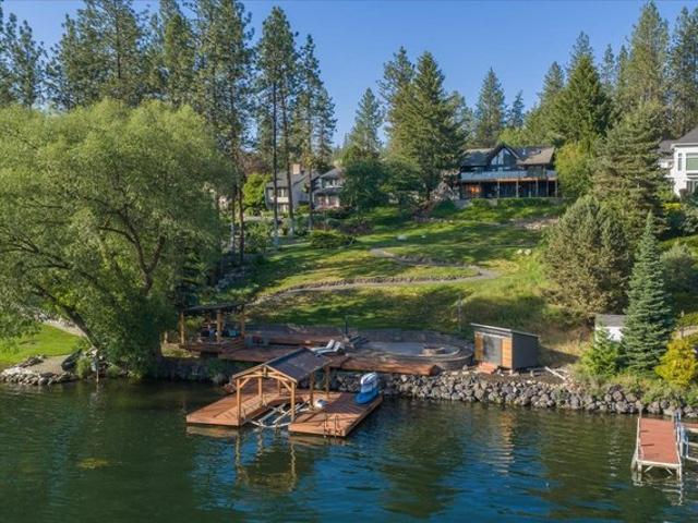 House for sale in Nine Mile Falls, Washington