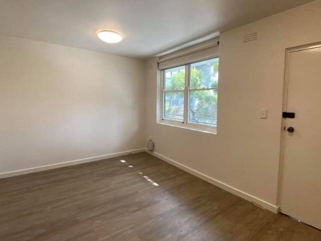 Apartment for rent in Carlton North, Melbourne