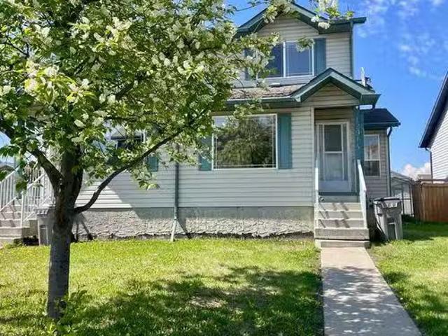 House for sale in Grande Prairie, Alberta