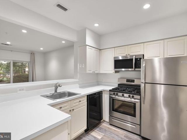 Condo for sale in Virginia