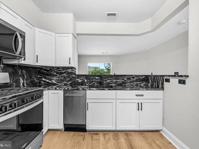 Condo for sale in Virginia