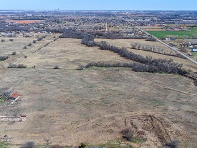 Farm for sale in Mustang, Canadian County