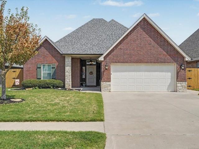House for sale in Jenks, Oklahoma