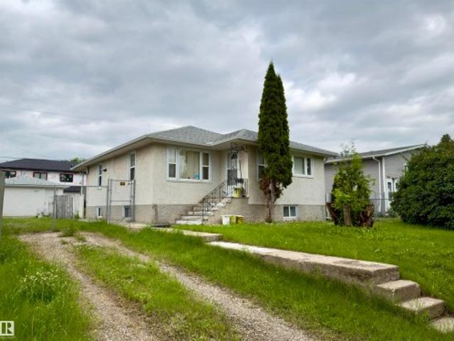 House for sale in Wedgewood, Alberta