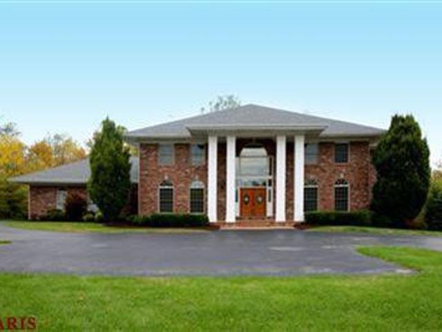 House for sale in Creve Coeur, Missouri
