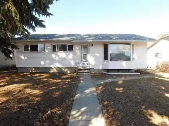 House for sale in Wedgewood, Alberta