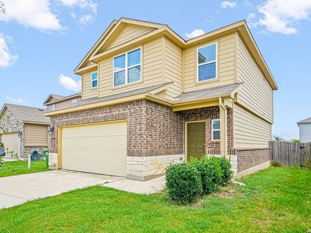 House for sale in Saint Hedwig, Texas