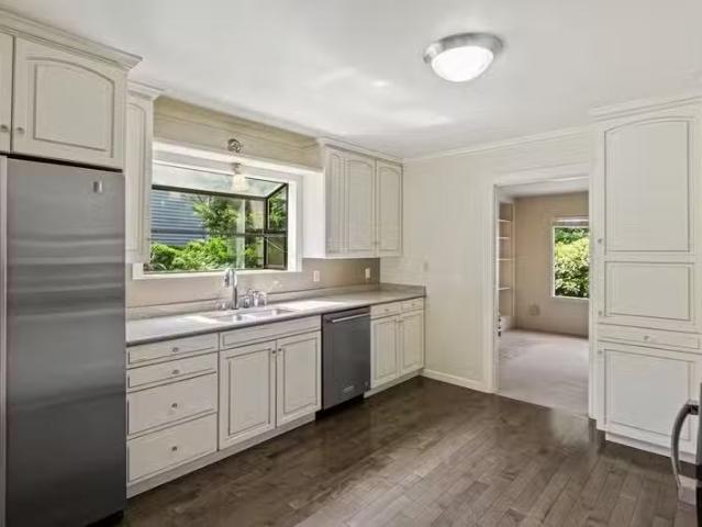 House for rent in Kirkland