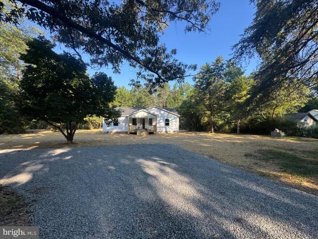 House for sale in Louisa, Louisa County
