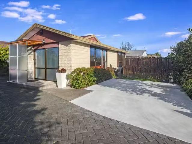 House for sale in Bryndwr, Canterbury