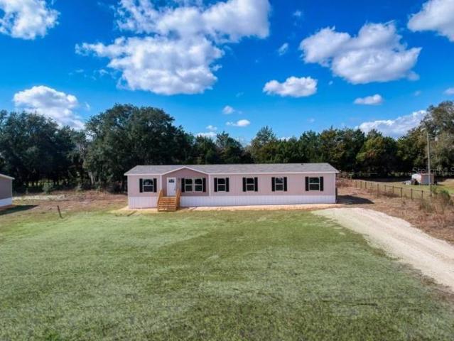House for sale in Morriston, Florida