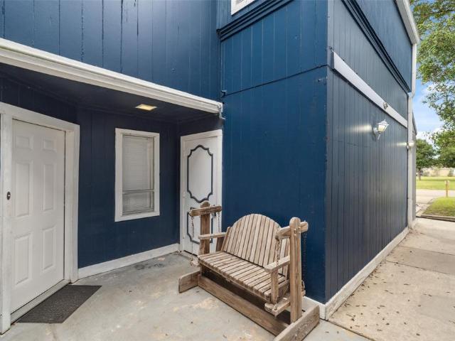 Townhouse for sale in Willis