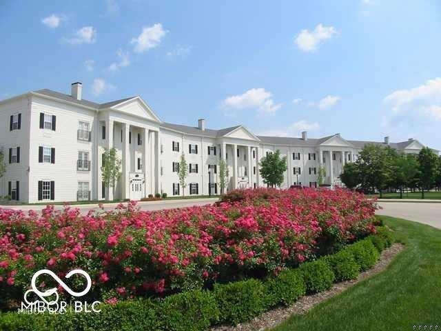 Condo for sale in Carmel, Indiana