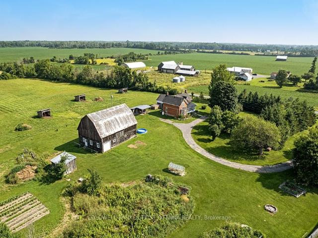House for sale in Ontario