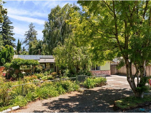 House for sale in Milwaukie Heights, Milwaukie