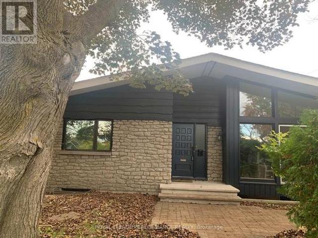 House for rent in Billings Bridge, Ottawa