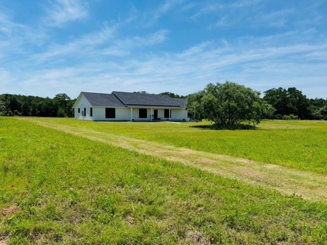 House for sale in Lexington, Texas