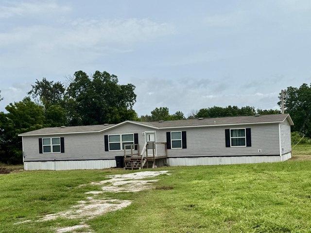House for sale in Stark City, Missouri