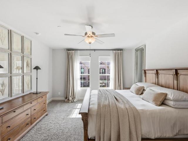Townhouse for sale in Farmers Branch, Texas