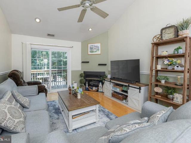 Condo for sale in Mantua