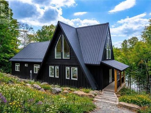 House for sale in Dysart Et Al., Ontario
