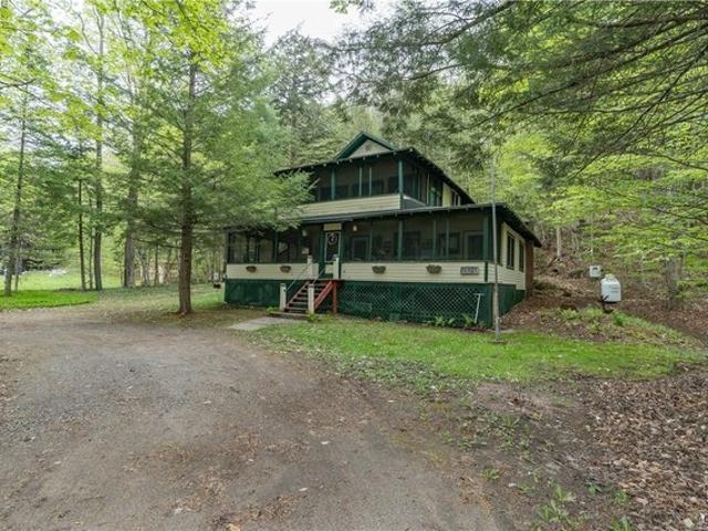 House for sale in Oneida, New York
