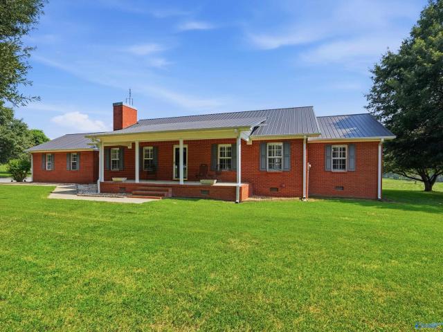 Farm for sale in Boaz, Alabama