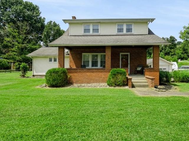 House for sale in Barboursville, West Virginia