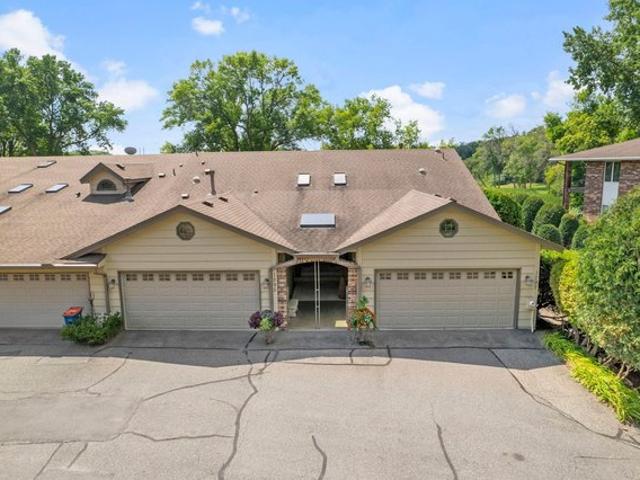 Townhouse for sale in Hennepin, Minnesota