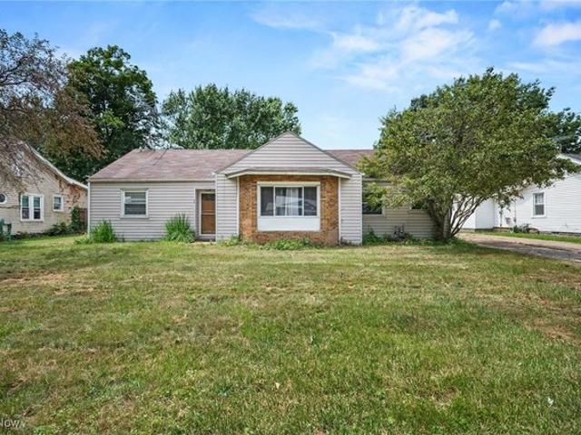 House for sale in Willoughby, Ohio