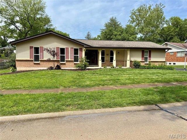 House for sale in Creve Coeur, Missouri