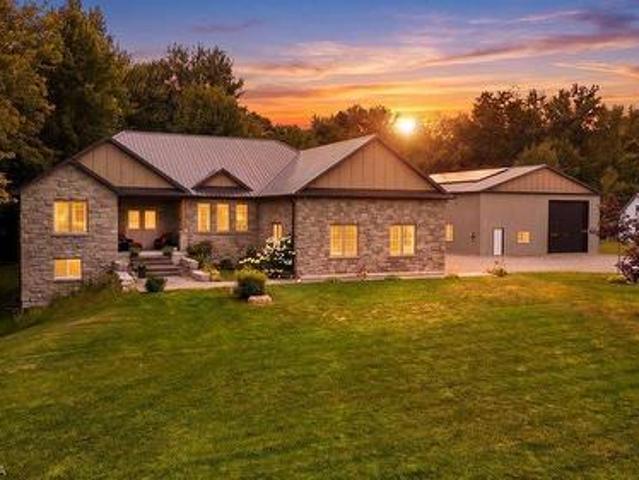 House for sale in Ontario