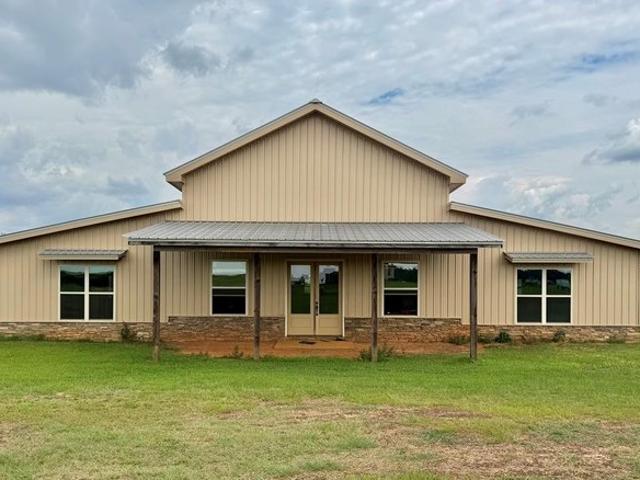 House for sale in Newville, Alabama