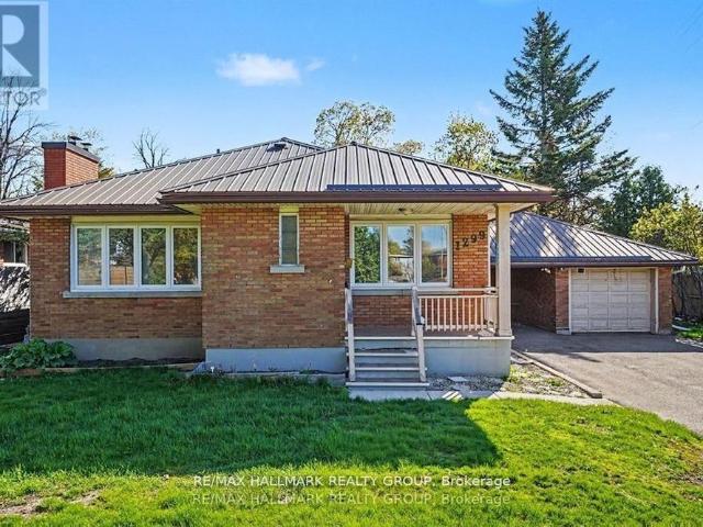 House for rent in Ridgemont, Ottawa