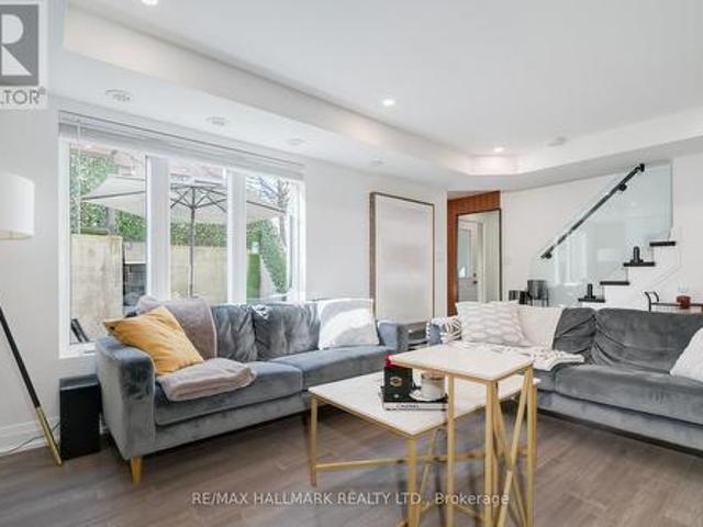 Townhouse for rent in Woburn, Ontario