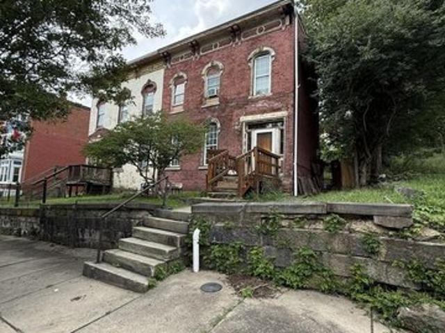 Townhouse for sale in Wheeling, West Virginia