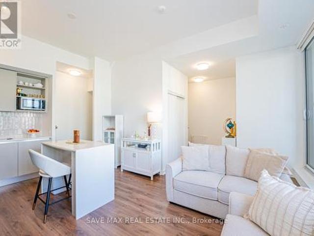 Townhouse for sale in Oakville, Ontario