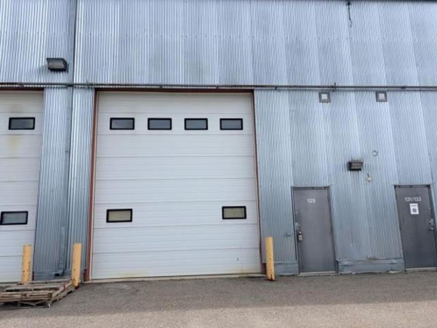 Commercial for rent in Alberta