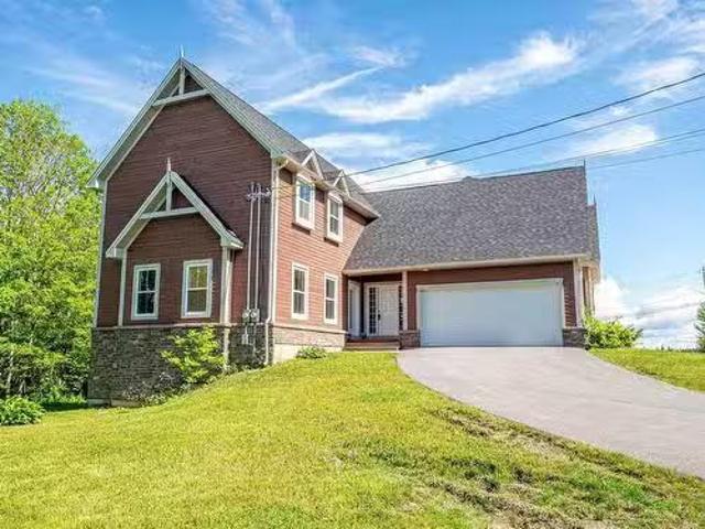 House for sale in Hammond's Plains, Nova Scotia