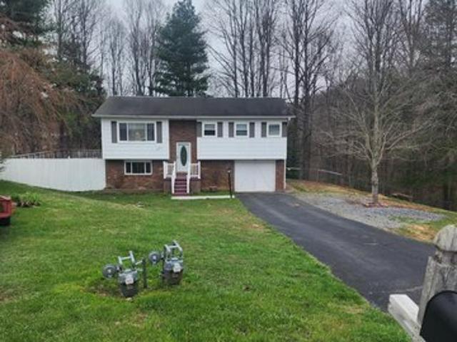House for sale in Beckley, West Virginia