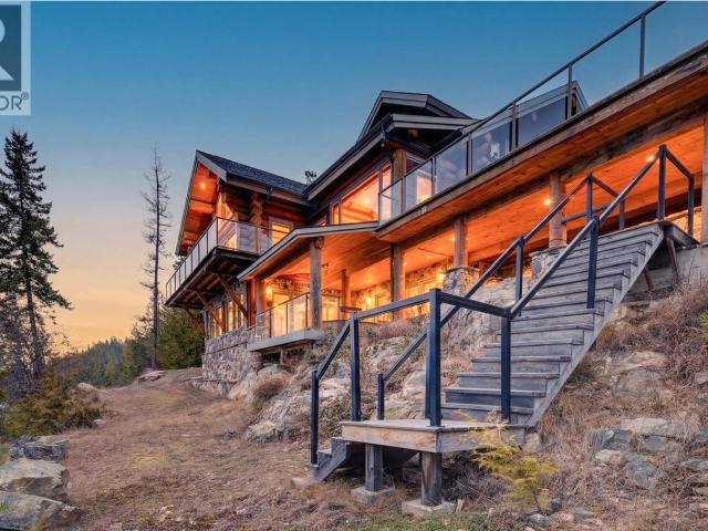 House for sale in Sirdar, British Columbia
