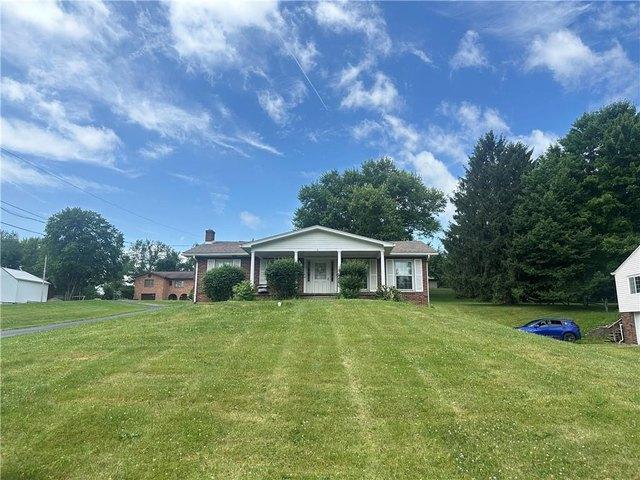 House for sale in Clinton, Pennsylvania