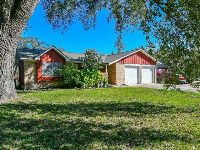 House for sale in Clute, Texas