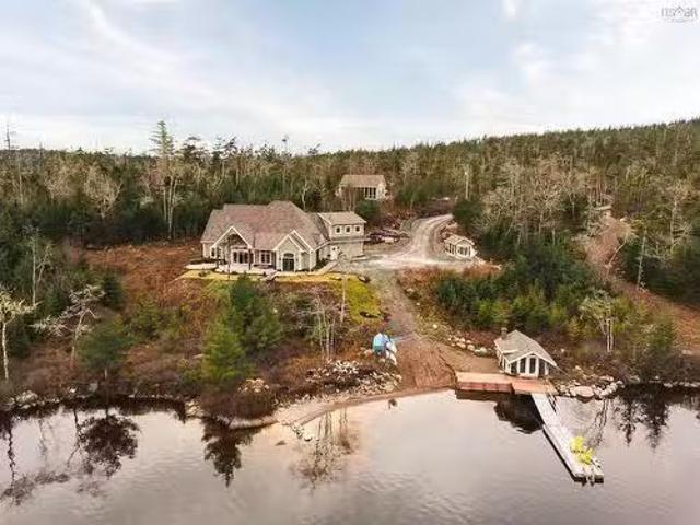 House for sale in Musquodoboit Harbour, Nova Scotia