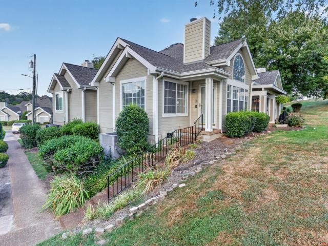 Condo for sale in The Maples, Hendersonville