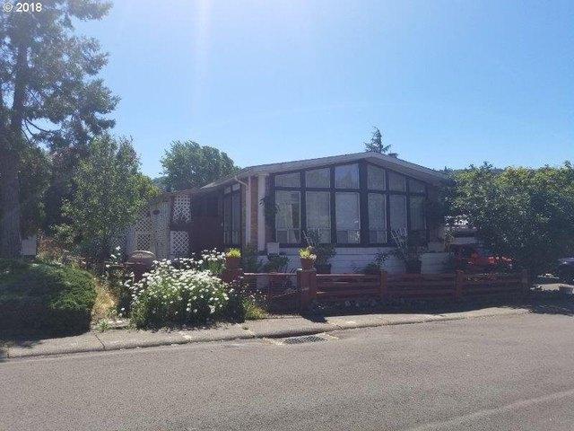 House for sale in Roseburg, Douglas County