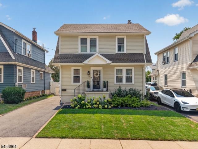 House for sale in Bloomfield, New Jersey