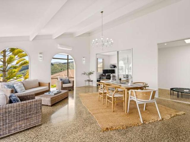 House for sale in Otakou