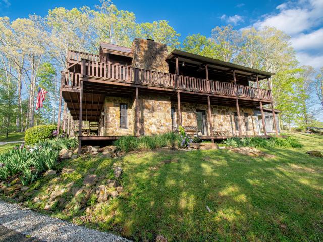 House for sale in Olive Hill, Kentucky