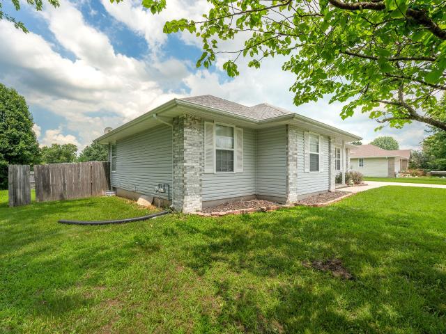 House for sale in Clever, Missouri